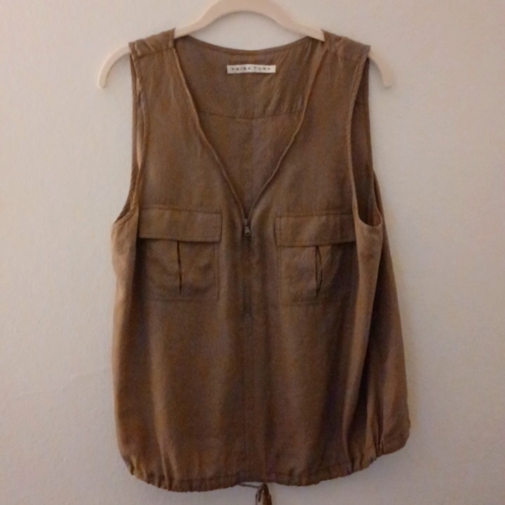 TRINA TURK Size medium , tank, vest